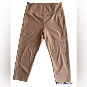 GIRLFRIEND COLLECTIVE nude Fawn Tan high waist crop leggings. Active Capri.Large